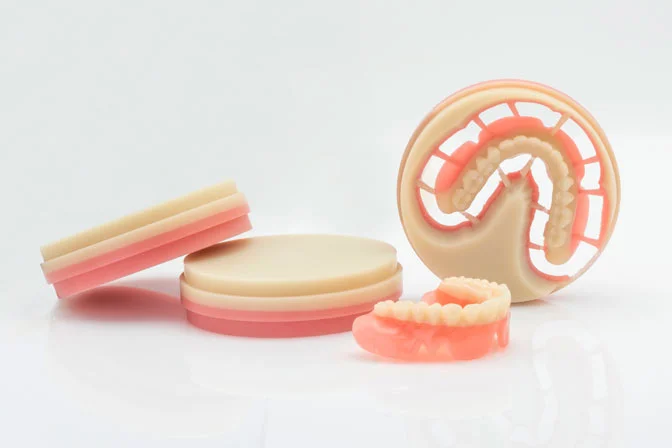four pcs Full denture PMMA blocks.webp Prótesis completa bloque PMMA(pic1)